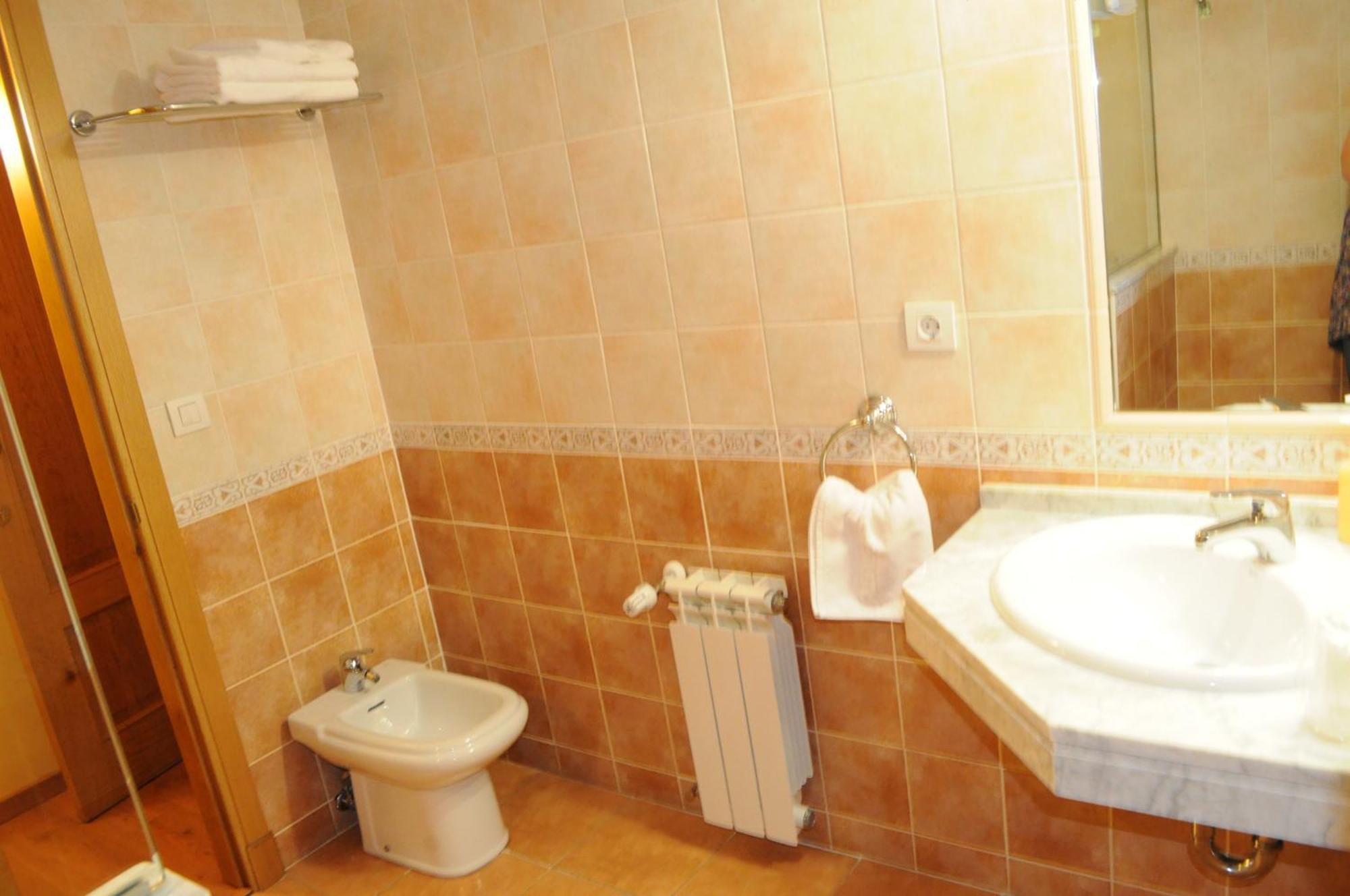 Hotel Brios Lugo Εξωτερικό φωτογραφία